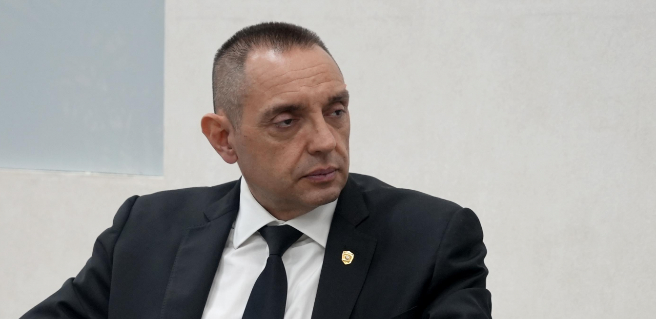 NISMO DOZVOLILI DA SE SRPSKA KRV PROLIVA NA BEOGRADSKIM ULICAMA Ministar Vulin ponosan na sve urađeno u MUP u teškim godinama