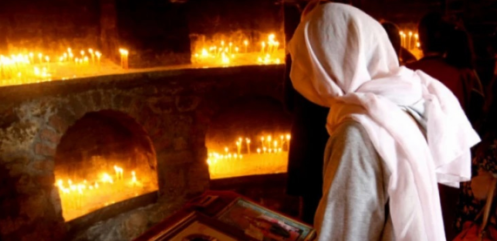 DANAS SRBI SLAVE VELIKOG SVECA Vernici ovaj dan provode na jedan način