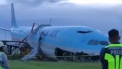 DRAMA NA OSTRVU MAKTAN Avion promašio pistu prilikom sletanja (VIDEO)