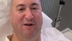 OSTAO U ŠOKU Đanija gađali flašom na nastupu, uspeo da izgovori samo OVO (VIDEO)