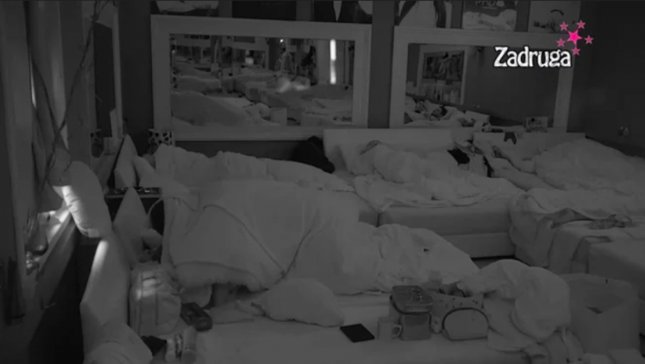 PREPUSTILI SE STRASTIMA Maja i Bilal u žestokoj akciji, ne obaziru se na ostale ukućane (VIDEO +18)