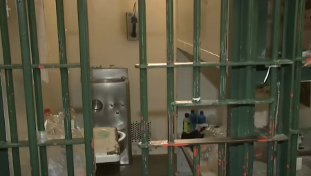 JEZIV SLUČAJ UBISTVA I SAMOUBISTVA U ZATVORU Hart je trebao da robija do 2043. godine