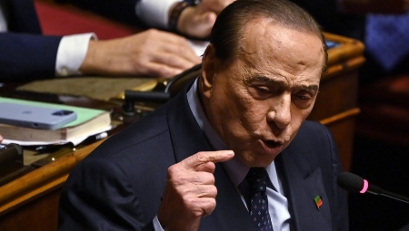 "KATASTROFA" SE OBISTINILA! Nemci nisu uspeli da spreče Berluskonija