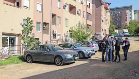 SVI DETALJI PUCNJAVE NA ZVEZDARI Diler preživeo 15 metaka, policija traga za napadačima! (FOTO)