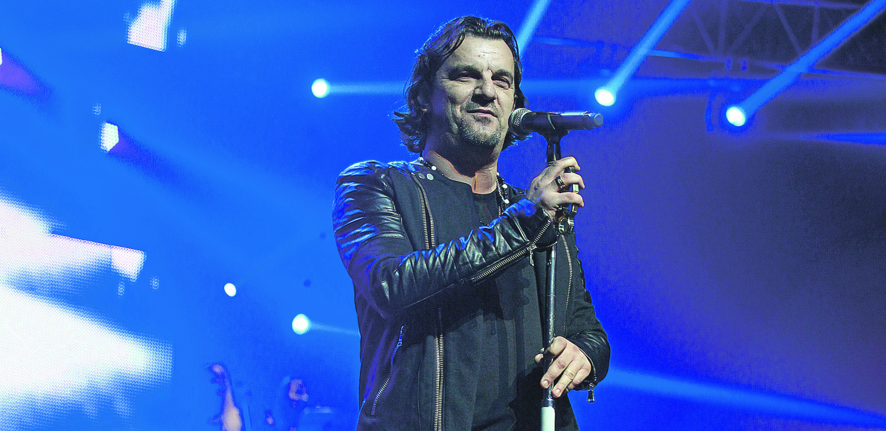 PROSLAVITE USKRS SA NAJVEĆOM MUZIČKOM LEGENDOM NA BALKANU Aca Lukas će uživo pevati samo za vas (VIDEO)