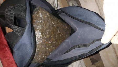 FILMSKI SCENARIO KRIMINALACA Zvao policiju zbog pljačke, pa uhapšen jer su mu našli drogu!