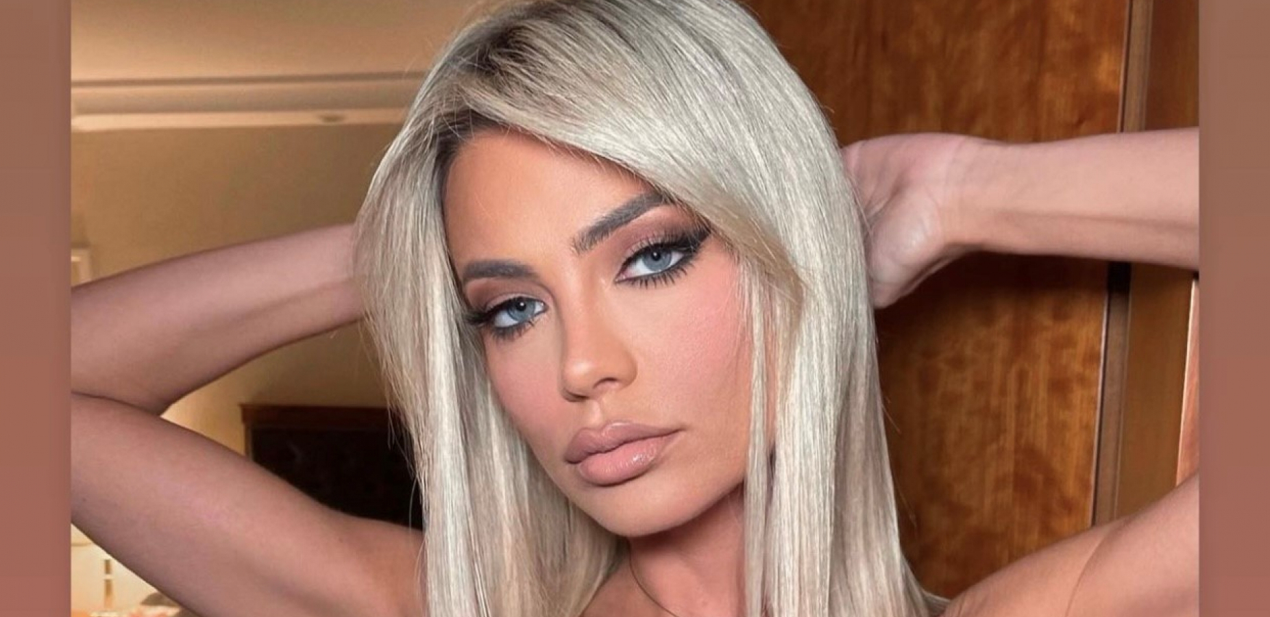 HUMANA Milica Pavlović iznenadila decu iz Zvečanske, pevačica im odnela paketiće, pa ih odvela na posebno mesto (FOTO)