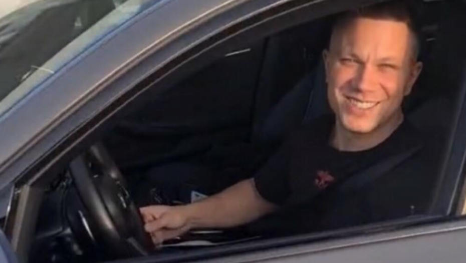 RELJA ŠOKIRAO Popović otišao na piće i usput iskeširao ogroman novac za novi auto, a Nikolijin komentar će vas nasmejati (VIDEO)