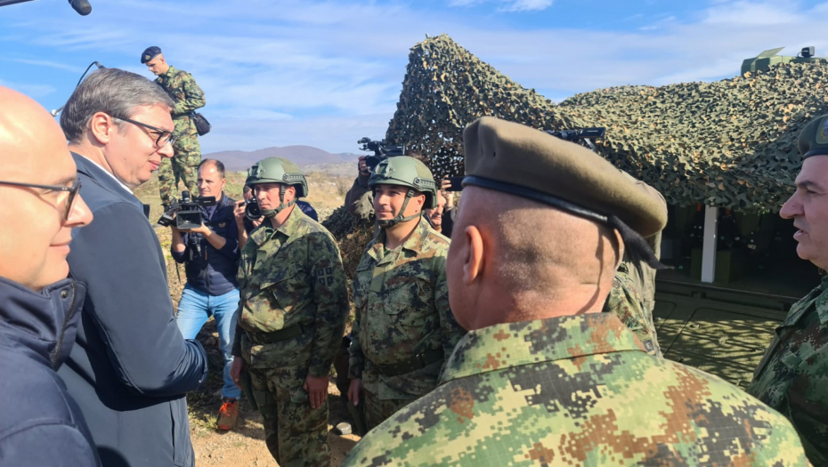 NEMA DRNČA VIŠE? Predsednik se prisetio vojničkih dana i zloglasnog jela (FOTO/VIDEO)