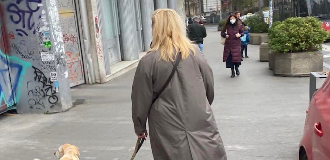 PROCURILI INTIMNI SNIMCI NAŠE VODITELJKE Ona od sramote preklinjala decu da urade samo jedno, skandal!