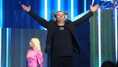 "PEVAĆU DOK SE POSLEDNJA STOLICA NE ISPRAZNI" Aca Lukas spreman za spektakl u Hrvatskoj!