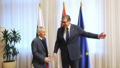 VUČIĆEVA BORBA BEZ PREDAHA Predsednik juče o KiM razgovarao sa ministrima, ambasadorima najmoćnijih zemalja, patrijarhom...