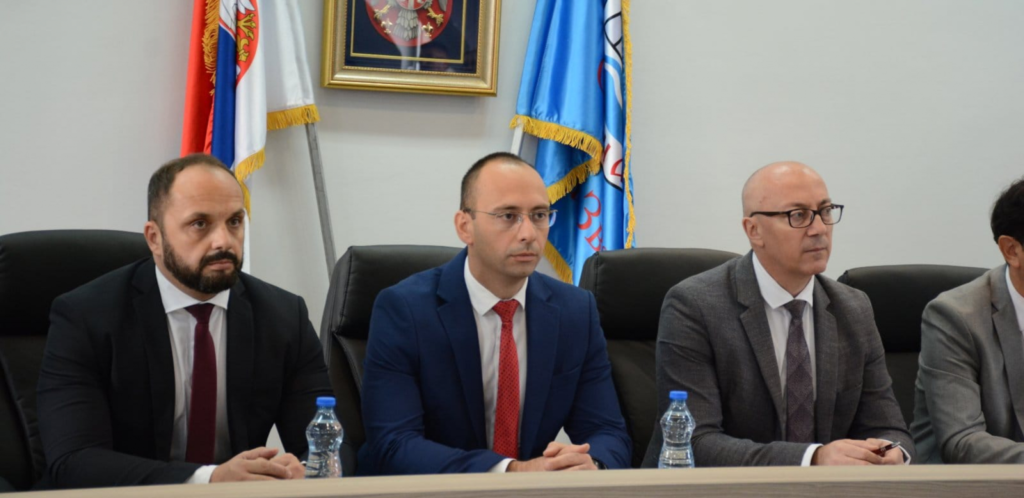NEMA PREDAJE! Završen sastanak Srba sa KiM u Zvečanima