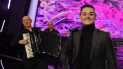 SLAVIĆE NOVU GODINU SA PEVAČICOM Pobednik Zvezda Granda otkrio kako je to sarađivati sa Viki Miljković