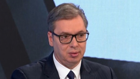 VUČIĆ SE OGLASIO IZ PARIZA Poslao moćnu poruku Prištini