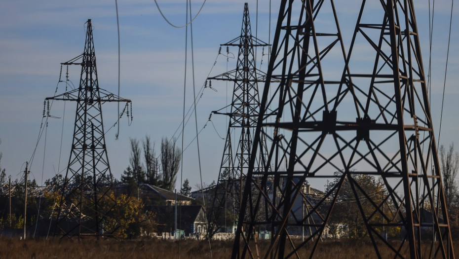 UKRAJINSKA ZIMA STEŽE, DEFICIT STRUJE SVE VEĆI Usled talasa bombardovanja nacionalna energetska mreža radi sa 70 odsto kapactieta