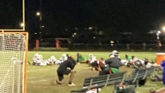 TINEJDŽERI SE SUKOBILI NA FLORIDI Jedan ubijen, dvoje povređenih na srednjoškolskoj utakmici (VIDEO)