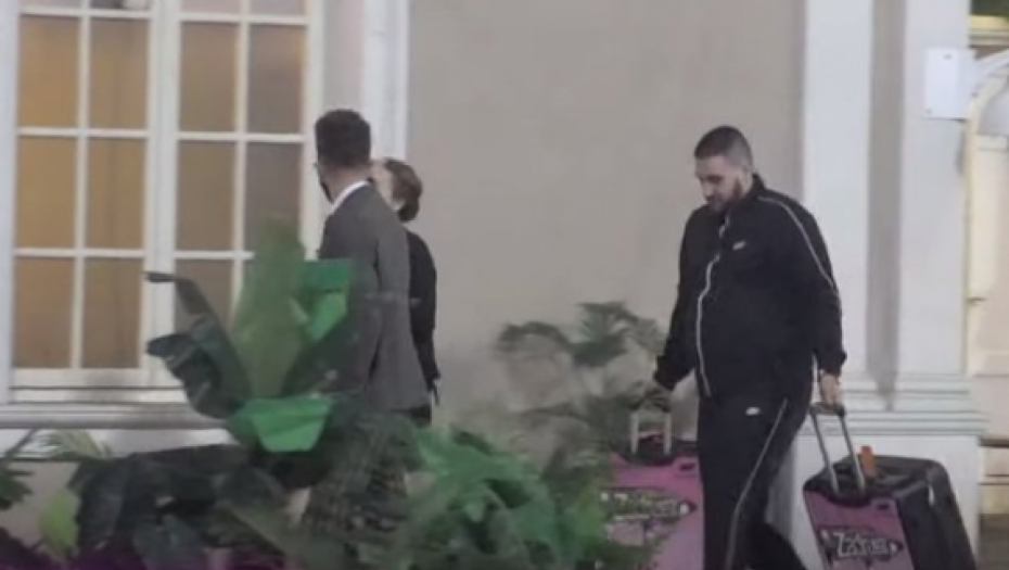 NJENA TRUDNOĆA JE MOGLA DA PROMENI SVE Lazar Čolić Zola slomljen zbog njenog odlaska