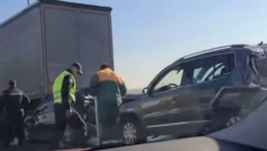 STRAVIČNA NESREĆA KOD ORLOVAČE Sudarila se dva automobila i dva šlepera! (VIDEO)