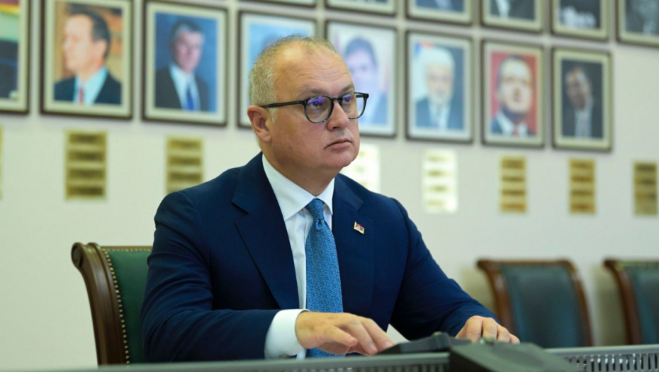 Ministar Vesić ispunio želju baki Mariji
