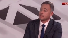 JEREMIĆEVAC NE ZNA ŠTA PRIČA Jeremićevac Miki Aleksić pobrkao brojke ekonomskog rasta Srbije, podaci govore drugačije (VIDEO)