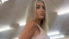 ZBOG UČITELJICE KRISTINE CELA ŠKOLA SE DIGLA NA NOGE Ono što je uradila u učionici izazvalo je haos među roditeljima (VIDEO)