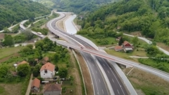 "KORIDORI SRBIJE" OTKRILI ISTINU PA JASNO UPOZORILI "Širenje laži o pukotinama unosi paniku i nanosi štetu Republici Srbiji"