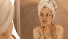 Govore dosta o zdravlju: Na šta ukazuju bubuljice na bradi?