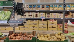 "OVO JE ODVRATNO, KAKO SU TO MOGLI DA URADE" Poznati supermarket na udaru zbog dečjih proizvoda koji su povezani sa pornografijom!