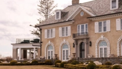 DOBILA JE POSAO SLUŽAVKE U KUĆI BOGATE STARICE Oduzele su joj se noge kad je videla jednu fotografiju