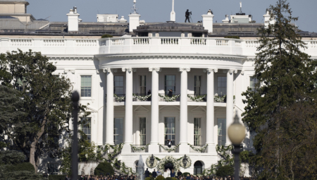 "AMERIKANCI SAMI DA BRINU O SEBI" Oglasila se Bela kuća u vezi odluke o evakuaciji američkih diplomata iz Sudana