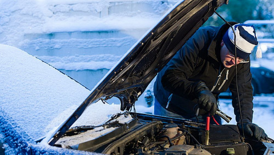 NEMA POTREBE DA MAJSTORU DAJETE PARE Evo šta na automobili možemo sami da promenite