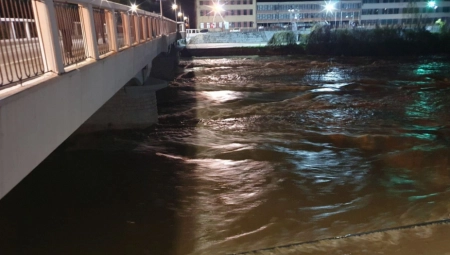 IZLILA SE REKA, KRITIČNO U PRIJEPOLJU Hitno zasedanje Štaba za vanredne situacije, evo šta je odlučeno