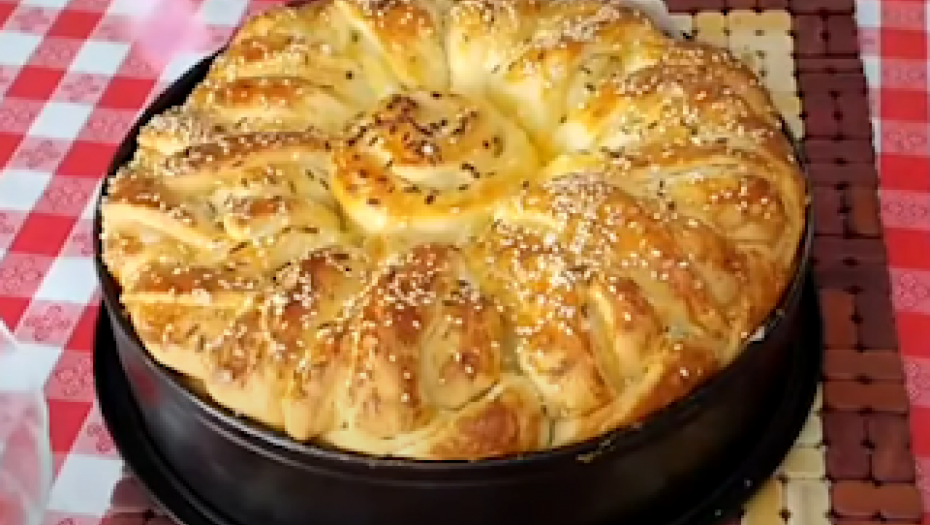 ZAMESITE PREMA BAKINOM RECEPTU Puter pogača, mekana kao duša