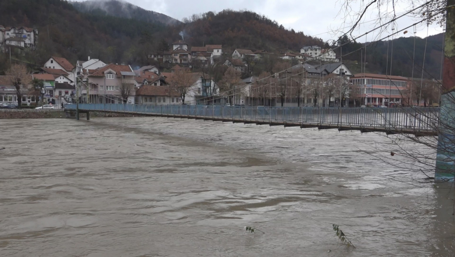 HIDROLOŠKA SITUACIJA U ZAPADNOJ SRBIJI Vodotokovi u stagnaciji - vanredna odbrana od poplava na Limu