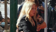 POZNATA GLUMICA TEŠKO BOLESNA: Jedva stoji na nogama zbog dijagnoze, a ovo su simptomi koje svi ignorišu