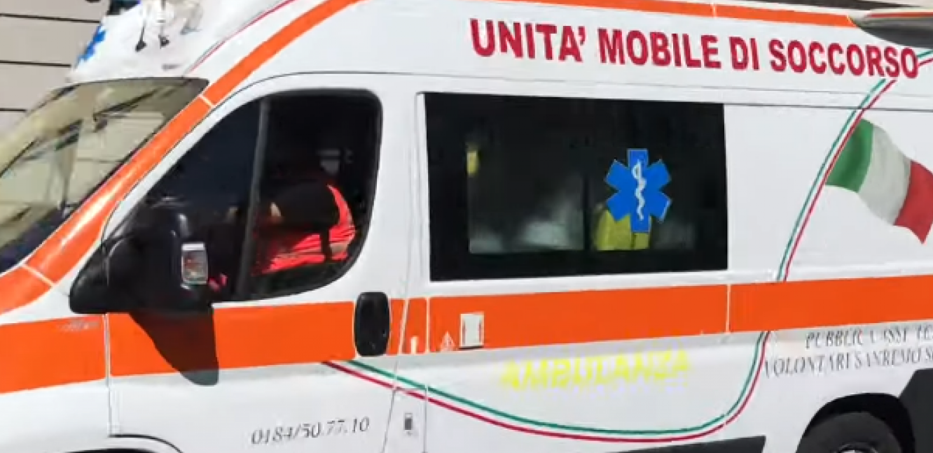 VRUĆINE ODNELE PRVU ŽRTVU U ITALIJI Radnik se srušio na poslu, turisti na Mediteranu upozoreni na visoke temperature opasne po život