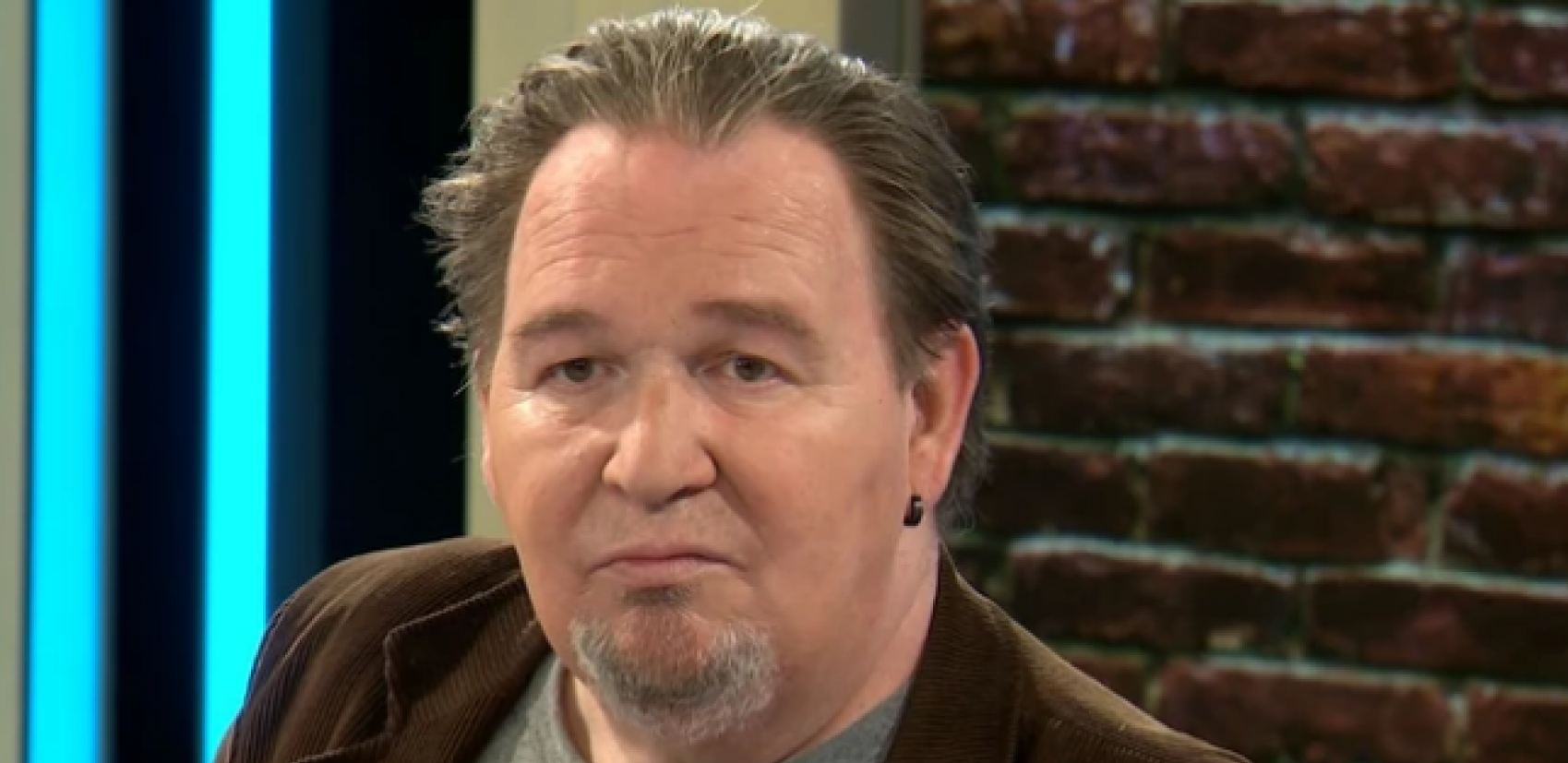 NAŠEM GLUMCU SE ZBOG NARKOTIKA RASPALA PORODICA! Jezivi detalji teške borbe šokirali javnost, deca su ga dugo krivila zbog toga