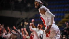 ULAZIM, A ONO PUNO DIMA On je kadio svlačionicu Crvene zvezde, hit priča
