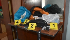 UHAPŠEN MIGRANT IZ MAROKA KOJI JE UČESTVOVAO U PUCNJAVI U HORGOŠU Policija pronašla 202 falsifikovane lične karte, novac i lažna dokumenta krili u napuštenom objektu! (FOTO)