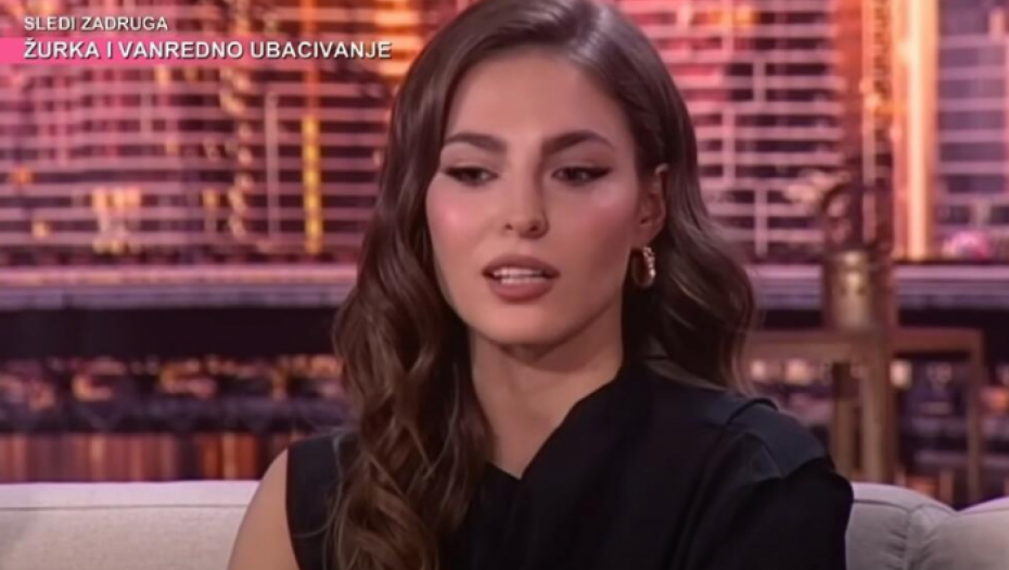 "NISAM ZNALA DA SE IZBORIM, PLAKALA SAM PO TRI DANA KOD KUĆE" Džejla Ramović ogolila dušu i otkrila kroz šta je prolazila u svoja četiri zida