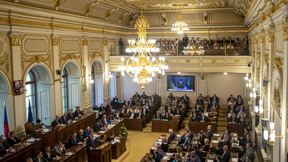 BURA U PRAGU! "SAD i EU su otele teritoriju od Srbije!"