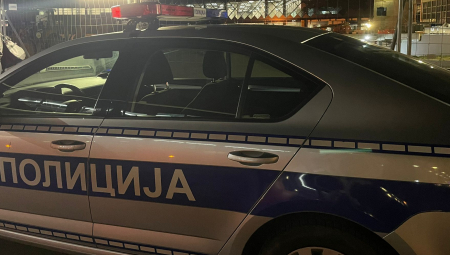 EVO KAKO JE SAVLADAN POMAHNITALI MUŠKARAC U TRŽNOM CENTRU U BEOGRADU Dva heroja sprečila veće krvoproliće: Čuli smo vrisku i izleteli napolje!
