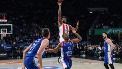 MICIĆ NA PRAGU TRIPL DABLA Šampion Evrope srušio Olimpijakos, Barsa u trileru bolja od Albe