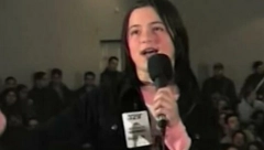 ONO ŠTO JE REKLA POPOVIĆU SE PREPRIČAVA Prvi put se pojavila na audiciji za Zvezde Granda, a danas je jedna od najpopularnijih pevačica (FOTO)