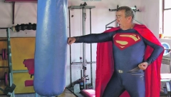 RADO IDE DEDA U VOJNIKE Ministar odbrane nije morao dugo da čeka: Supermen hoće u vojsku!