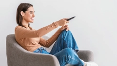 OVO SIGURNO NISTE ZNALI Jedno dugme na vašem DALJINSKOM poseduje SKRIVENI SIMBOL, evo šta znači