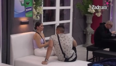 POGUBILA SAM SE KAD SI PRESTAO DA PRIČAŠ SA MNOM Marko došao do uplakane Milice, ona mu poručila: Ti si meni prišao kada je on došao