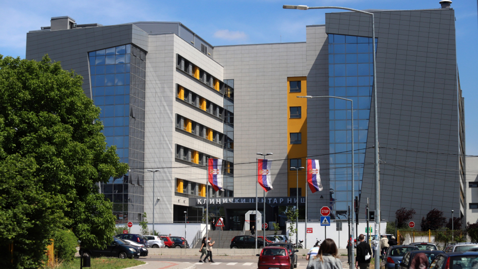 POZNATO STANJE DEČAKA (11) KOME JE DRVO PALO NA GLAVU Povređen u seči šume u Gadžinom Hanu