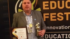 SRBIN NAJBOLJI NASTAVNIK NA SVETU! Borko iz Paraćina nije običan predavač, njegove časove đaci obožavaju!